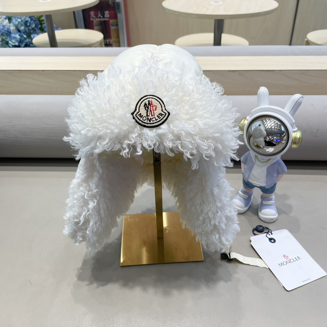 moncler 冬季毛绒雷锋帽子女东北防寒保暖户外骑行防风护耳帽时尚休闲
