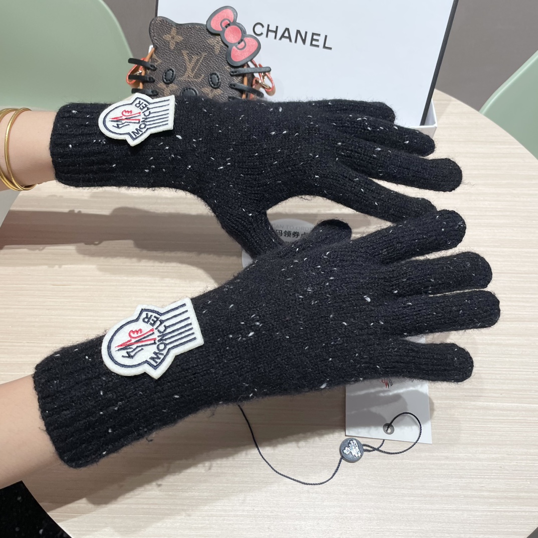 moncler2025新款韩版百搭雾蓝色针织手套女秋冬季保暖分指触屏加长手套潮