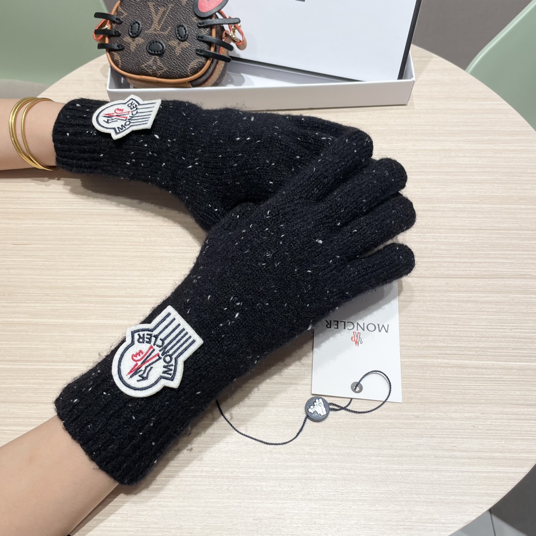 moncler2025新款韩版百搭雾蓝色针织手套女秋冬季保暖分指触屏加长手套潮