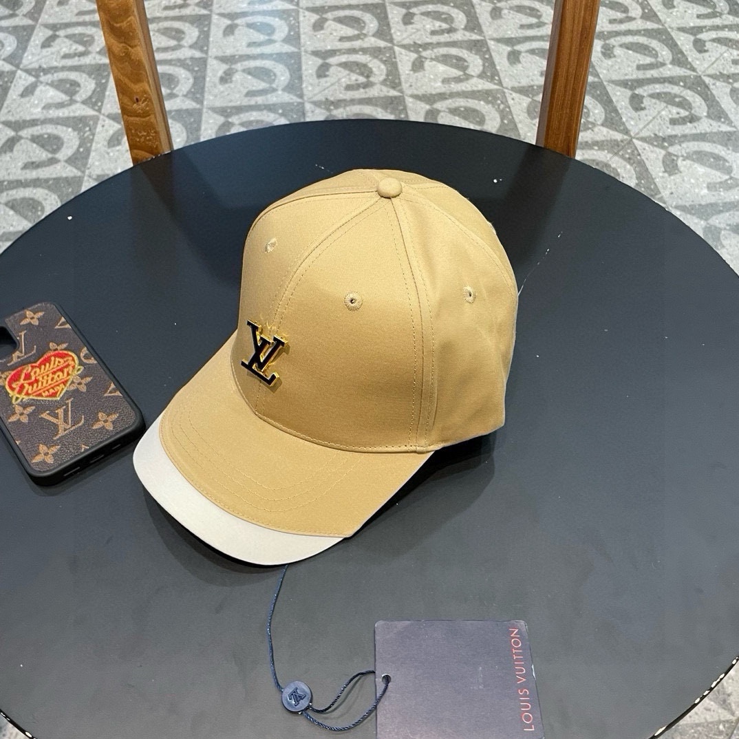  【LV】新款专柜同步拼色棒球帽🧢，专柜同步出货，大牌款超好搭配，赶紧入手！