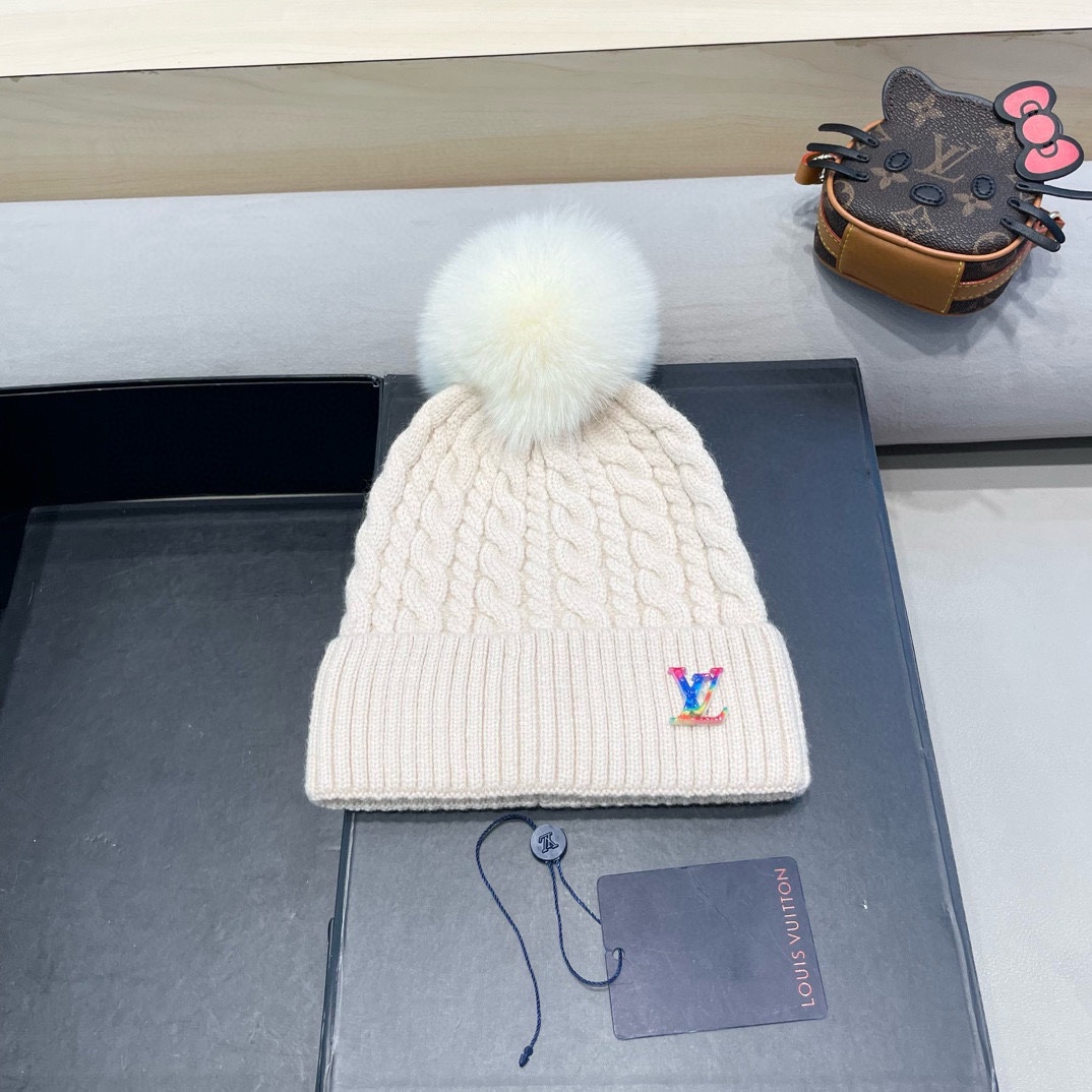 NO:216280,Louis Vuitton lv knitted wool hat for women in autumn and winter Korean version warm and cold hat new cute wool ball plus velvet thickened pullover hat trendy hat fisherman hat baseball hat knit hat, hat, louis vuitton, louis vuitton, espadrilles, hats19860909路易威登lv针织毛线帽子女秋冬季韩版保暖冷帽新款可爱毛球加绒加厚套头帽潮帽子渔夫帽棒球帽针织帽,帽子,louis vuitton,louis vuitton,espadrilles,hats,hat