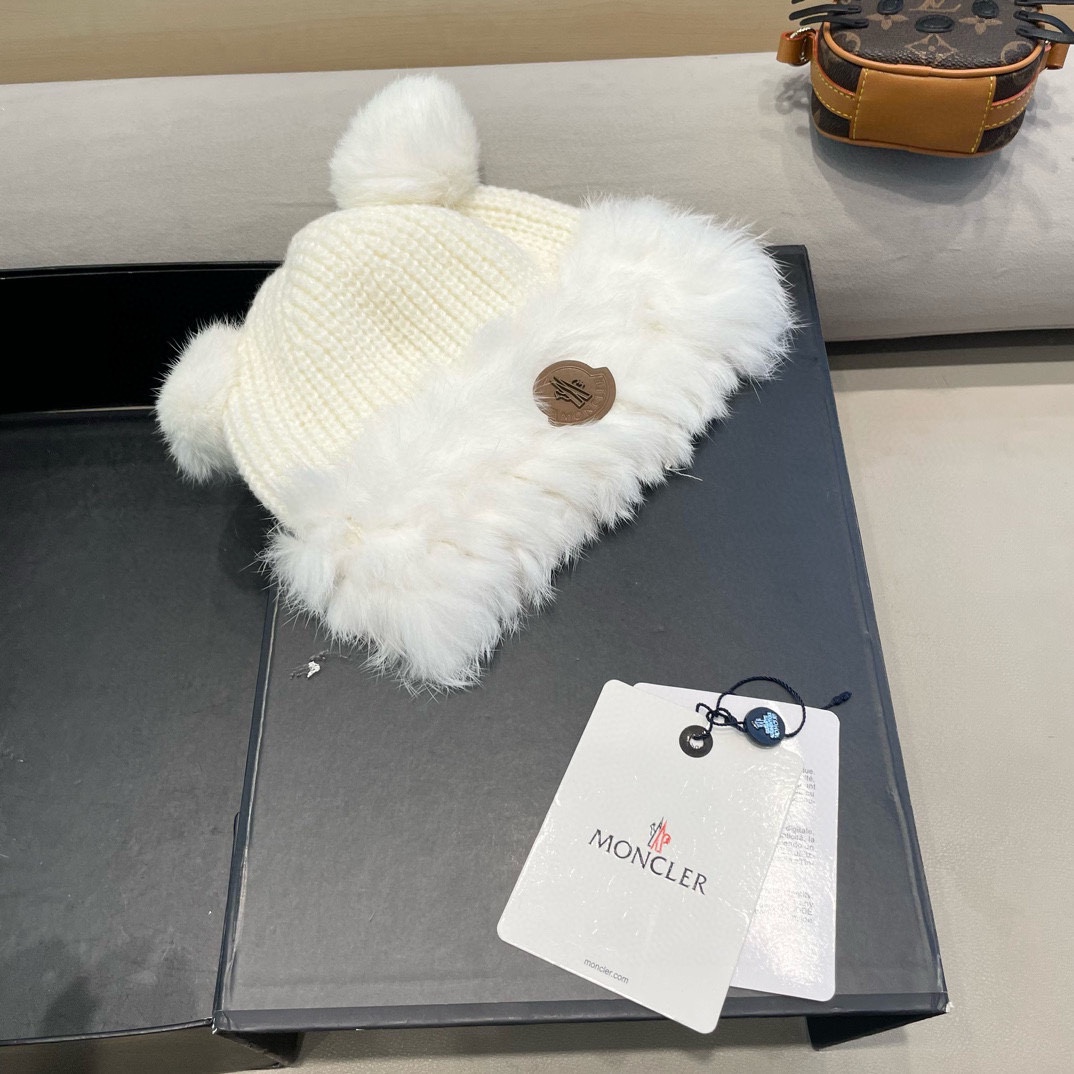 moncler毛绒针织帽子女冬季新款防寒保暖可爱小熊护耳帽加厚加绒帽子