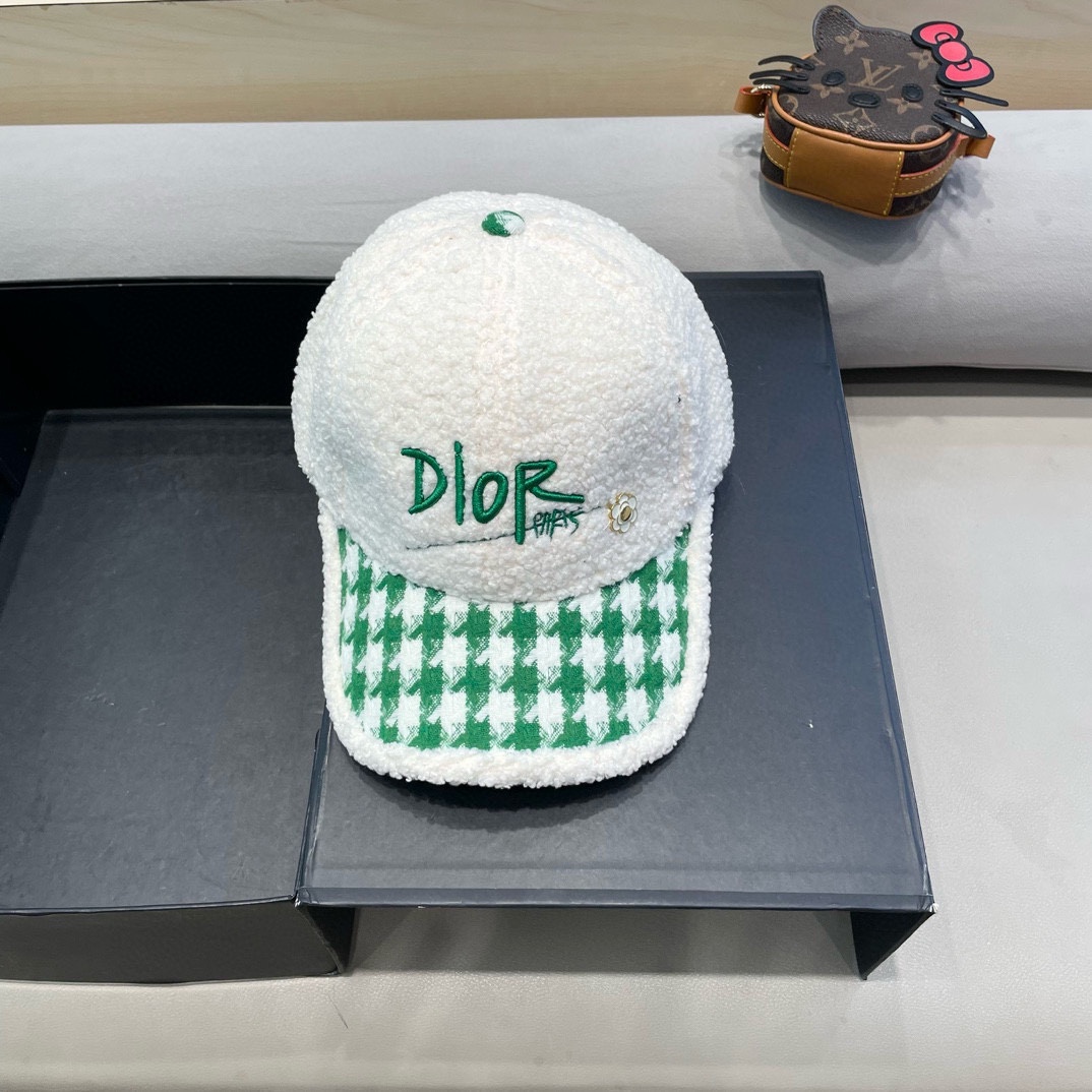 NO:216290,[DIOR] New autumn and winter models are simple embroidered alphabet baseball caps, new models are shipped, big brands are super easy to match, buy them quickly!  Hat fisherman hat baseball hat knit hat, hat, dior, dior, espadrilles, hats19860909【DIOR迪奥】 秋冬新款走量简约刺绣字母棒球帽,新款出货,大牌款超好搭配,赶紧入手！帽子渔夫帽棒球帽针织帽,帽子,dior,dior,espadrilles,hats,hat