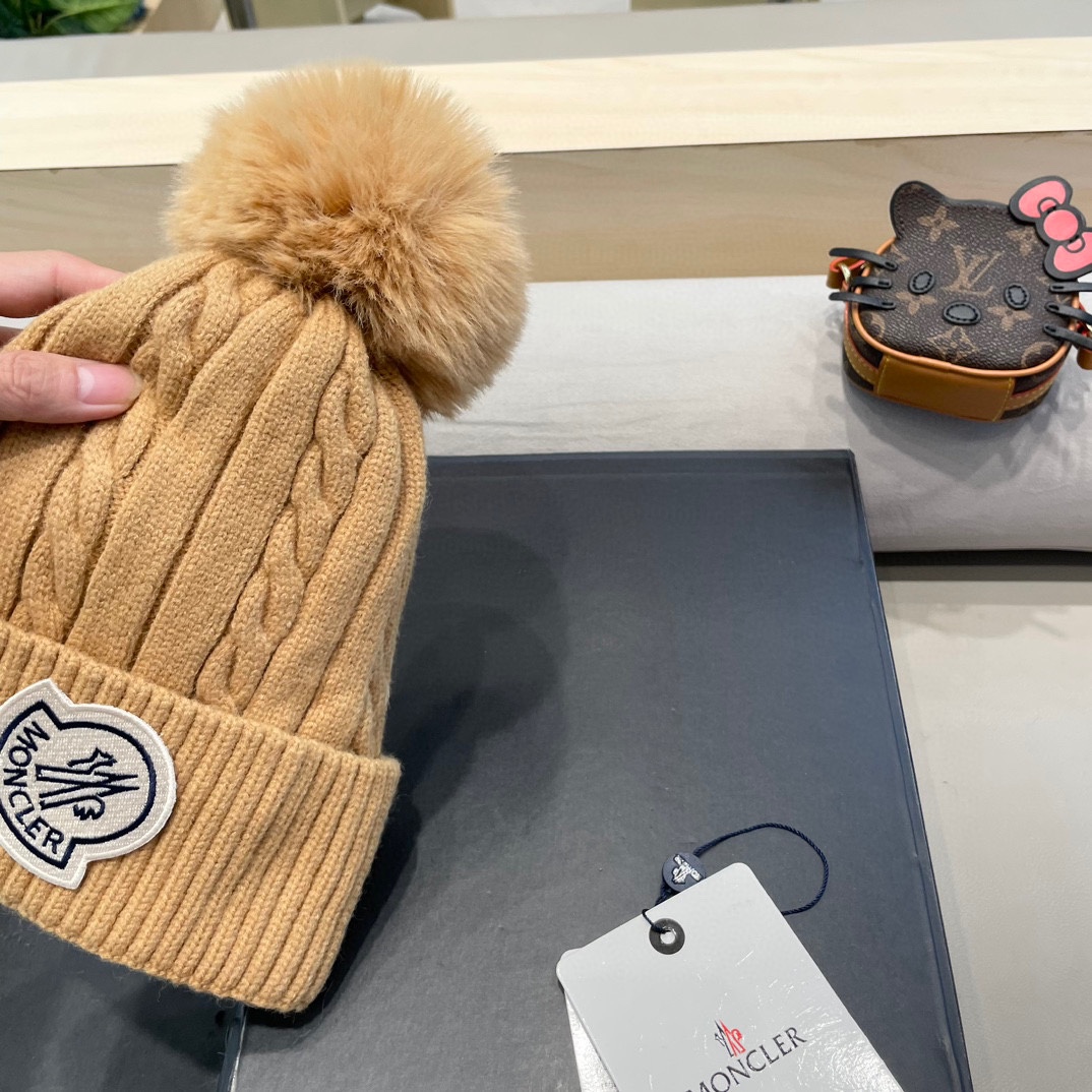 moncler新款秋冬季女可爱加绒加厚保暖毛球针织护耳冬天套头毛线帽子