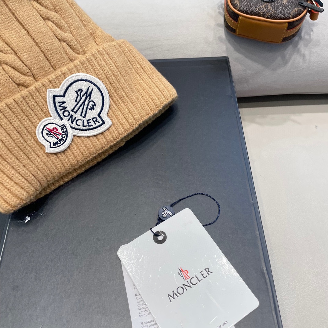 moncler新款秋冬季女可爱加绒加厚保暖毛球针织护耳冬天套头毛线帽子