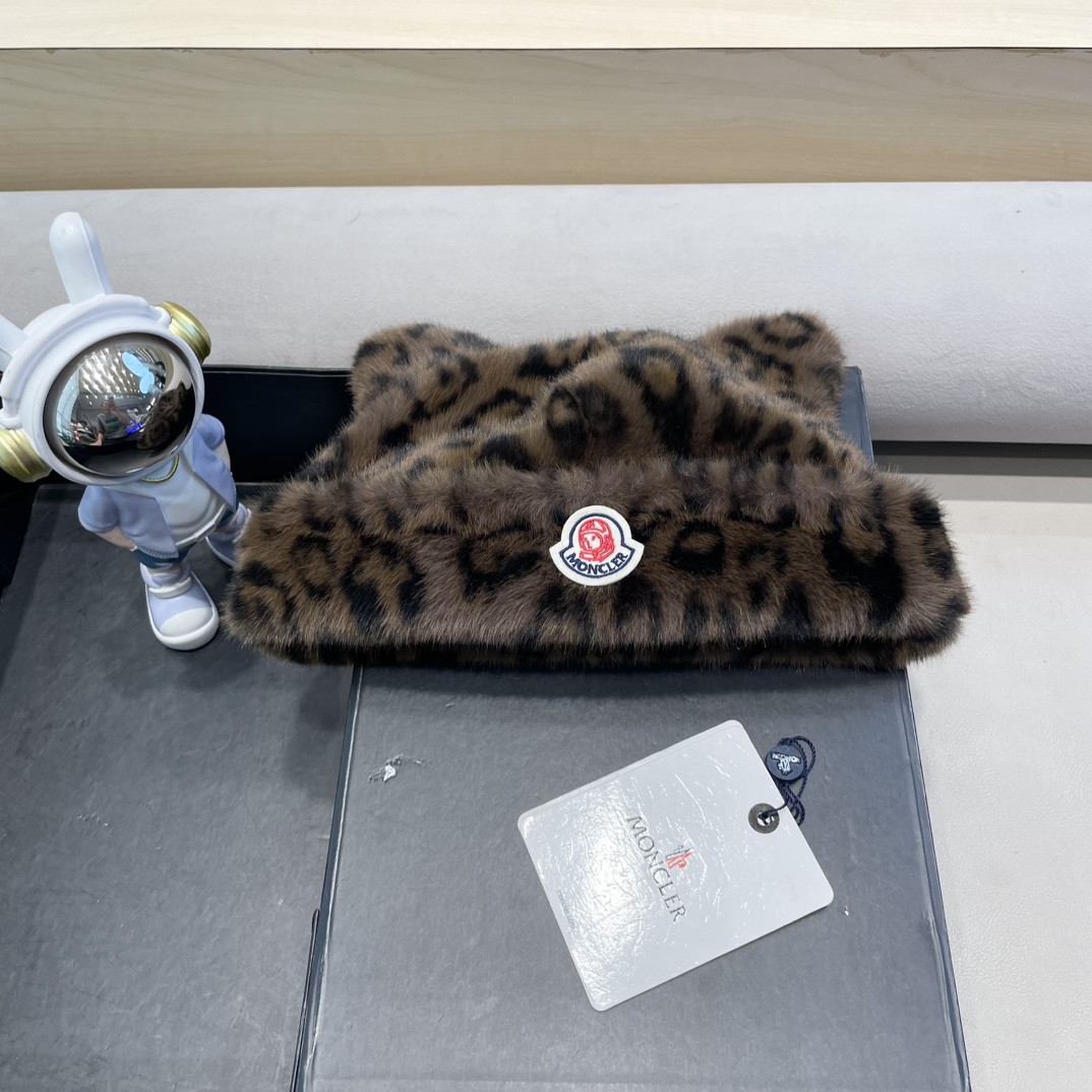 NO:216205,Moncler covert leopard print fisherman hat autumn and winter plush Korean hat girls bear ears versatile warm cold-resistant pullover hat hat fisherman hat baseball hat knit hat, hat, christian louboutin, Moncler, espadrilles, hats19860909Moncler蒙口豹纹渔夫帽秋冬季毛绒洋气韩系帽女生熊耳朵百搭保暖抗寒套头盆帽帽子渔夫帽棒球帽针织帽,帽子,christian louboutin,Moncler,espadrilles,hats,hat