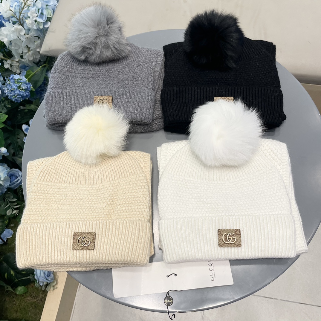 NO:216198,Gucci classic suit hat!  Hat scarf!  Quality with fox fur ball cashmere rabbit velvet!  It’s super comfortable~ You’re just a short set of hats this winter~ It’s warm and fashionable!  Universal style for men and women! Can be used as a couple style!  Complete anti-counterfeiting label hanging cards!  Many styles, welcome to choose!! Hats, fisherman hats, baseball hats, knit hats, hats, gucci, espadrilles, hats19860909古奇GUCCI经典套装帽子！帽子围巾！配狐狸毛球羊绒兔绒品质！暖暖哒超级舒服～这个冬天你就差这么一套套装帽子啦～又保暖又时尚！男女通用款!可以做情侣款！防伪标签吊卡齐全！多多款式,欢迎选择!!帽子渔夫帽棒球帽针织帽,帽子,gucci,espadrilles,hats,hat