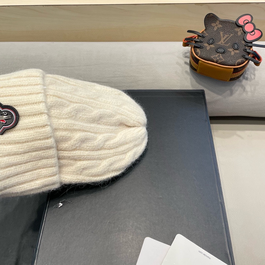 moncler毛线帽 女秋冬大头围可爱粉色兔毛女款冬天百搭麻花护耳针织帽子