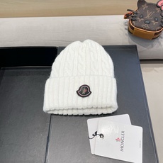 moncler毛线帽 女秋冬大头围可爱粉色兔毛女款冬天百搭麻花护耳针织帽子 moncler毛线帽 女秋冬大头围可爱粉色兔毛女款冬天百搭麻花护耳针织帽子