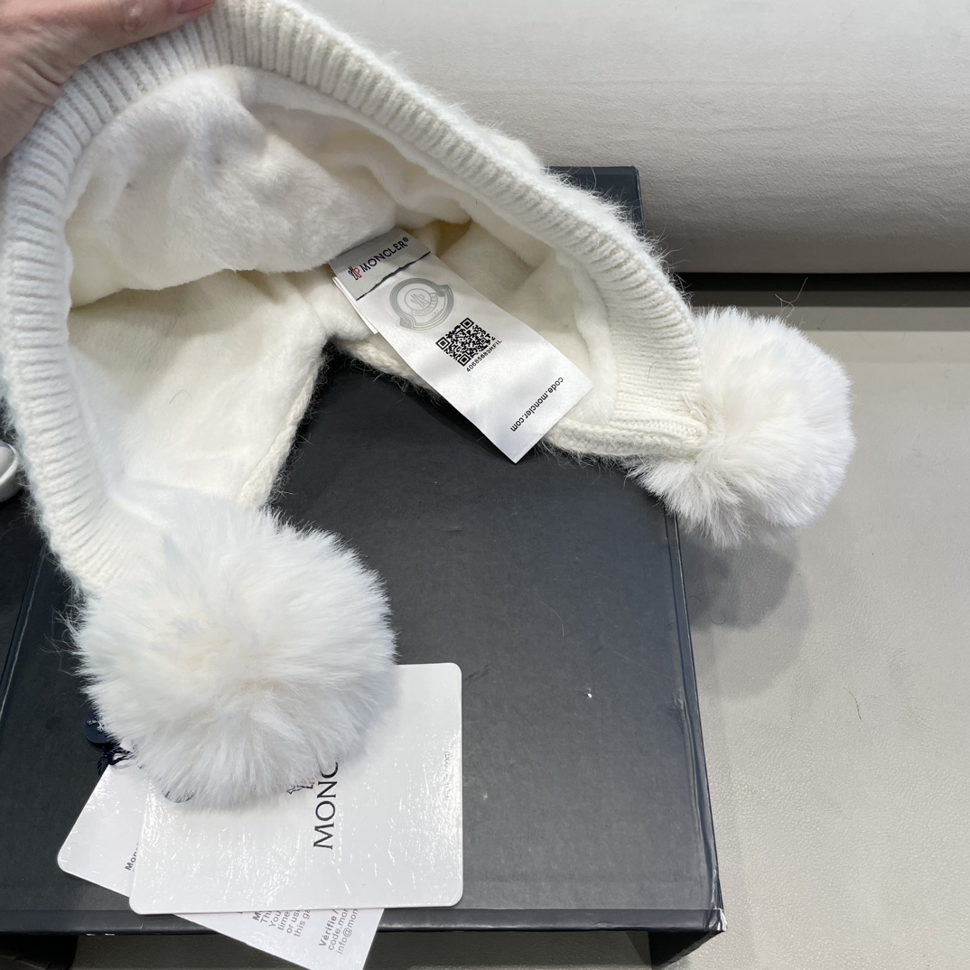 moncler可爱三球毛线帽女秋冬季2024新款兔毛针织加厚保暖骑行百搭防寒帽