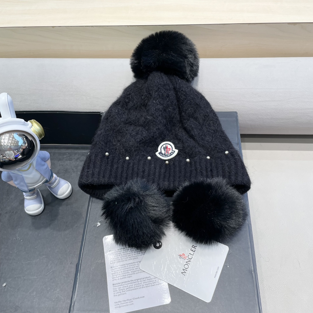 moncler可爱三球毛线帽女秋冬季2024新款兔毛针织加厚保暖骑行百搭防寒帽