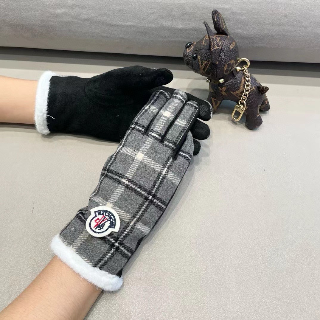 Moncler’s New Wool Gloves: Fashionable, Warm, Cozy, and Classic for Autumn/Winter - 图片 9
