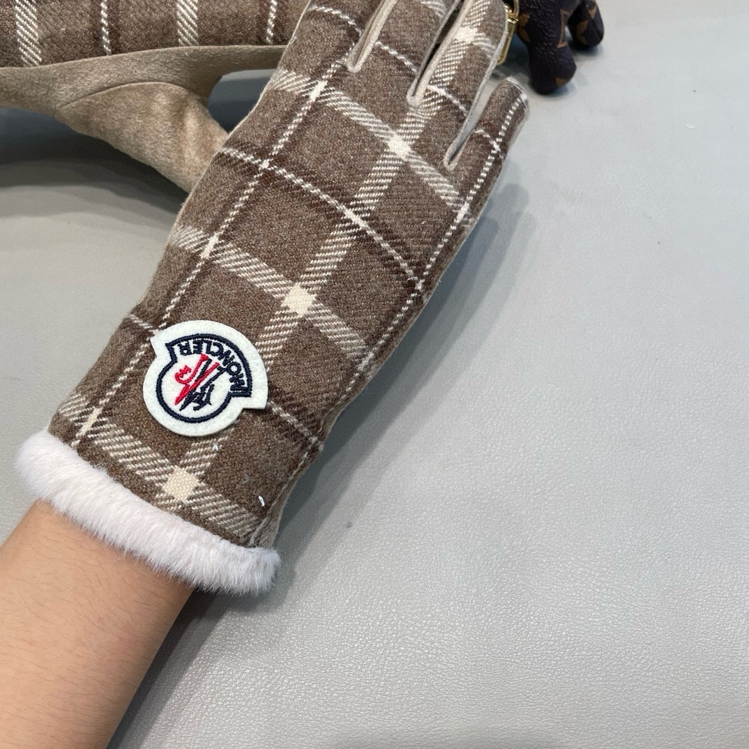 Moncler P200 Wool Gloves: Fashionable, Warm, Classic Plaster Design, Cozy and Soft! - 图片 8