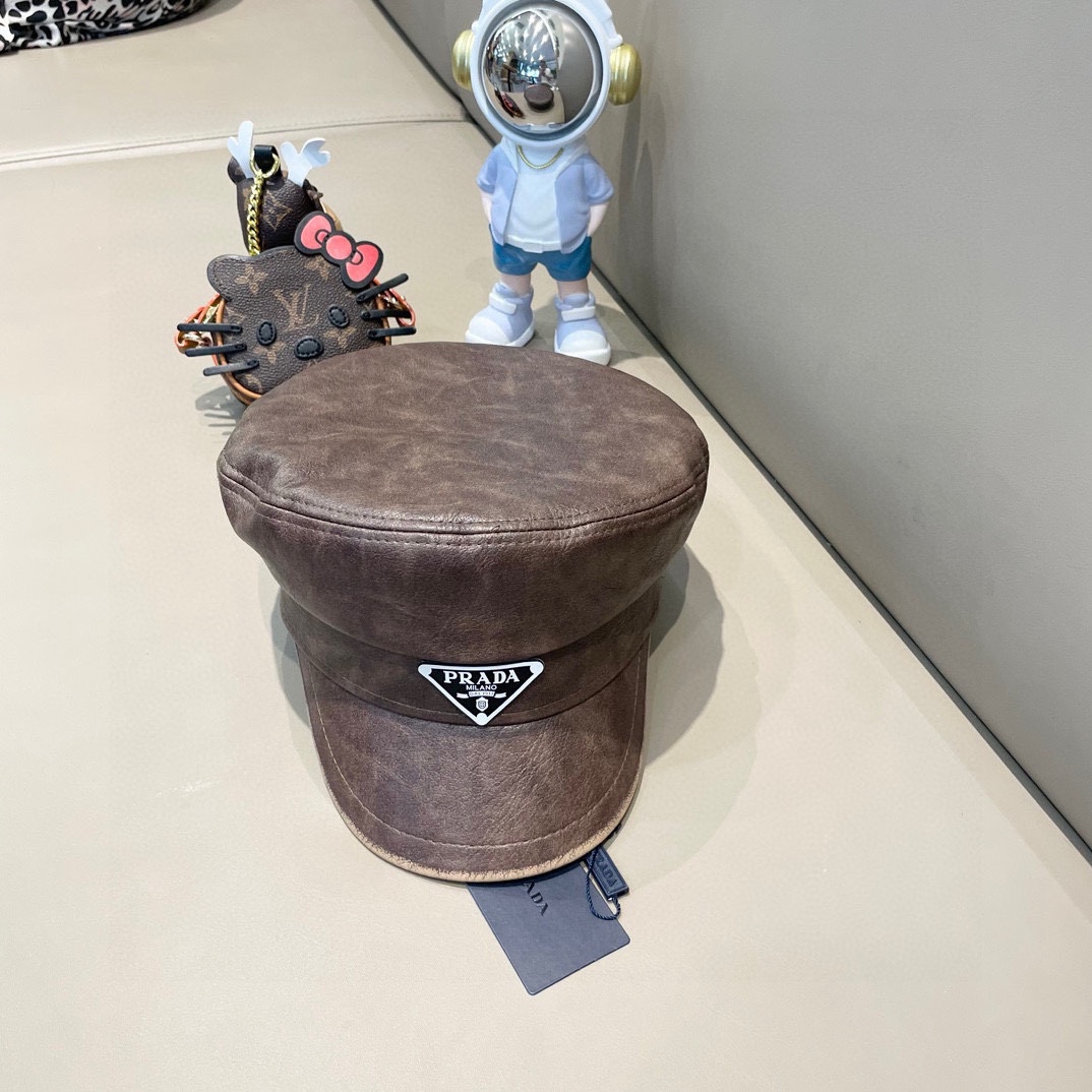 PRADA普拉达 显脸小气质Pu皮帽鸭舌帽子女秋冬新款复古文艺百搭黑色八角贝雷帽