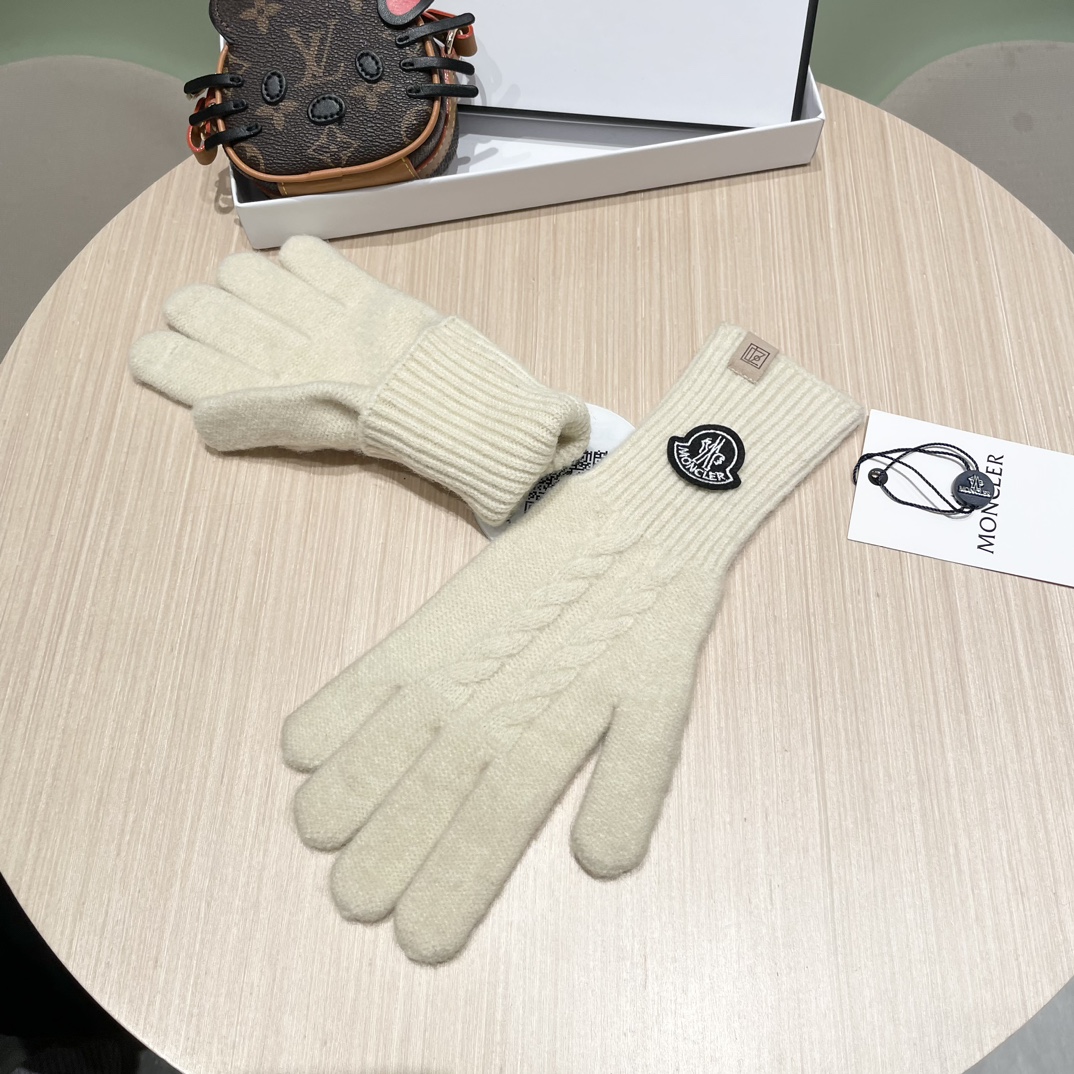 “Moncler Women’s Wool Knitting Gloves: Long Winter Warmth, Touch Screen Compatible” - 图片 4