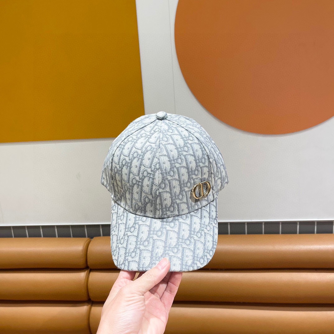  （DIOR迪奥】新款走量简约棒球帽🧢，新款出货，大牌款超好搭配，赶紧入手！