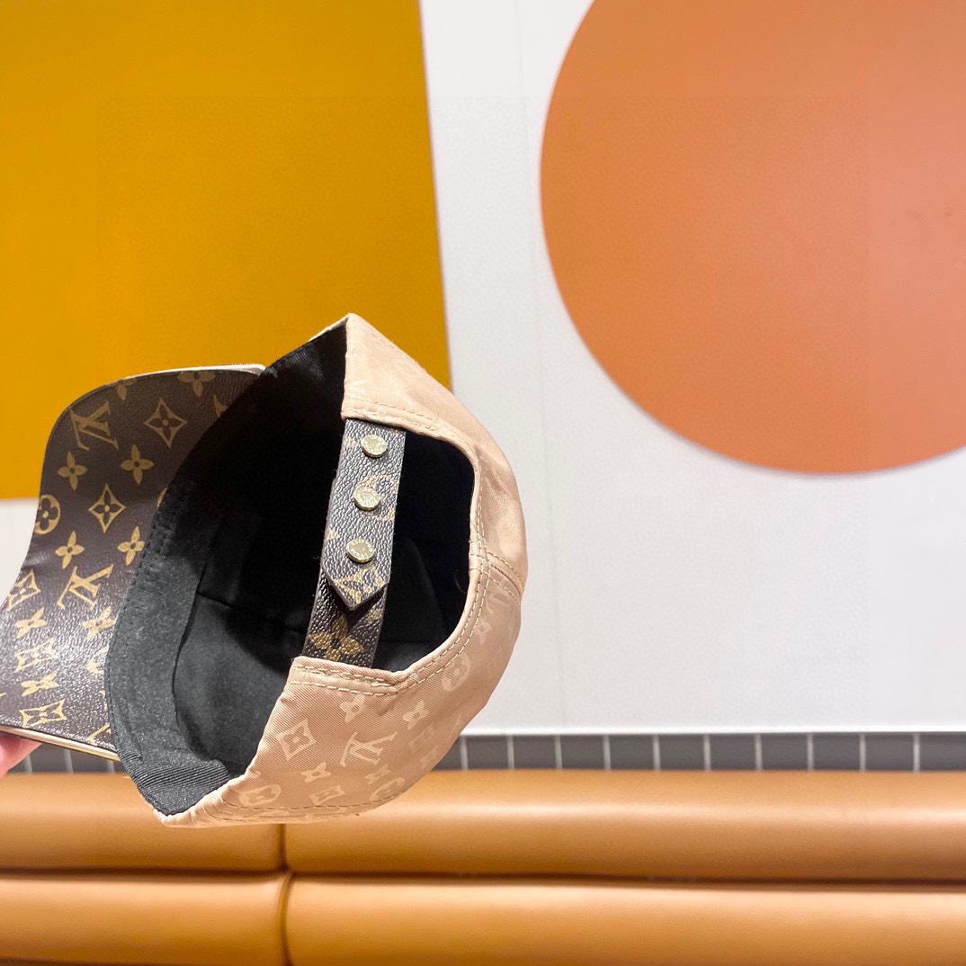 2026春夏新款LV新款鸭舌帽，高品质棒球帽，黑 咖两色，头围57cm左右