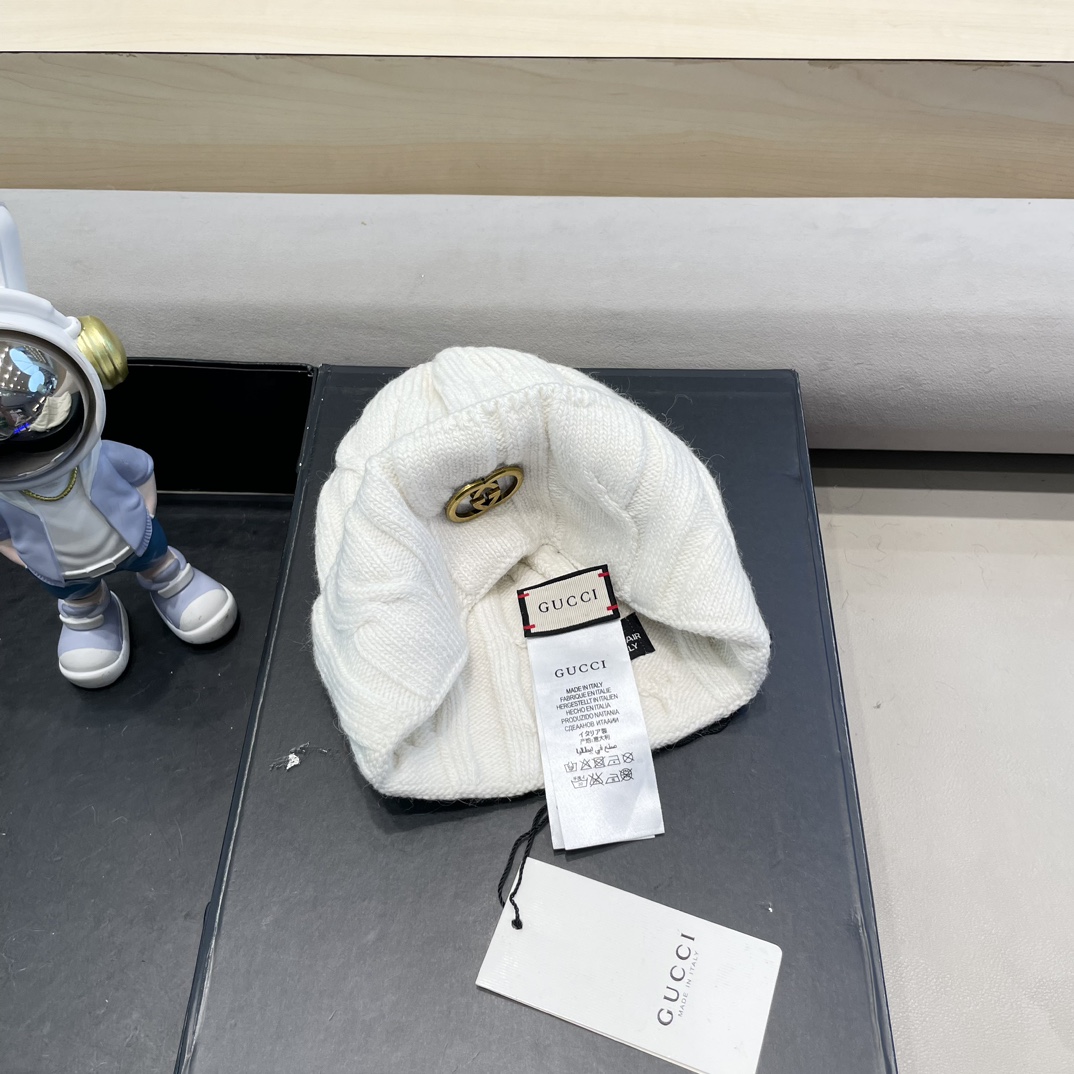   GUCCI古奇👒经典原单蒙口针织毛线帽，采用精选百羊毛面料，超高羊毛成份，‼️手感超柔软，弹性极佳，