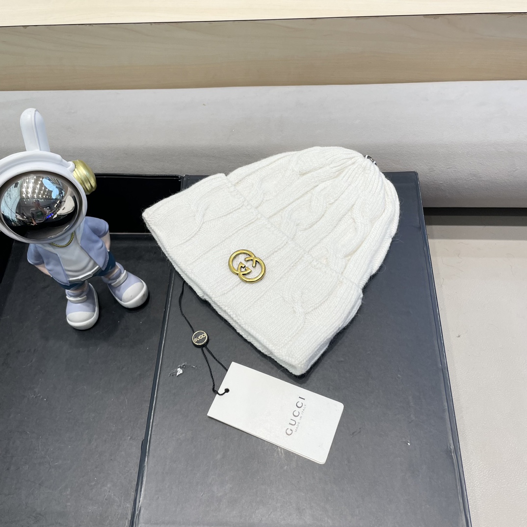   GUCCI古奇👒经典原单蒙口针织毛线帽，采用精选百羊毛面料，超高羊毛成份，‼️手感超柔软，弹性极佳，