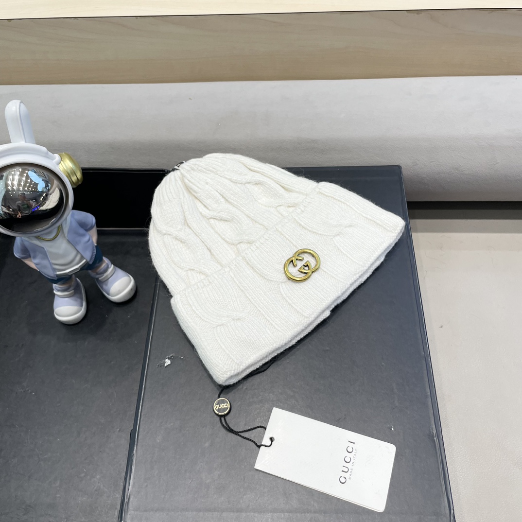   GUCCI古奇👒经典原单蒙口针织毛线帽，采用精选百羊毛面料，超高羊毛成份，‼️手感超柔软，弹性极佳，
