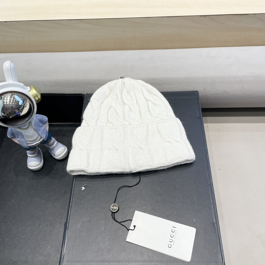   GUCCI古奇👒经典原单蒙口针织毛线帽，采用精选百羊毛面料，超高羊毛成份，‼️手感超柔软，弹性极佳，