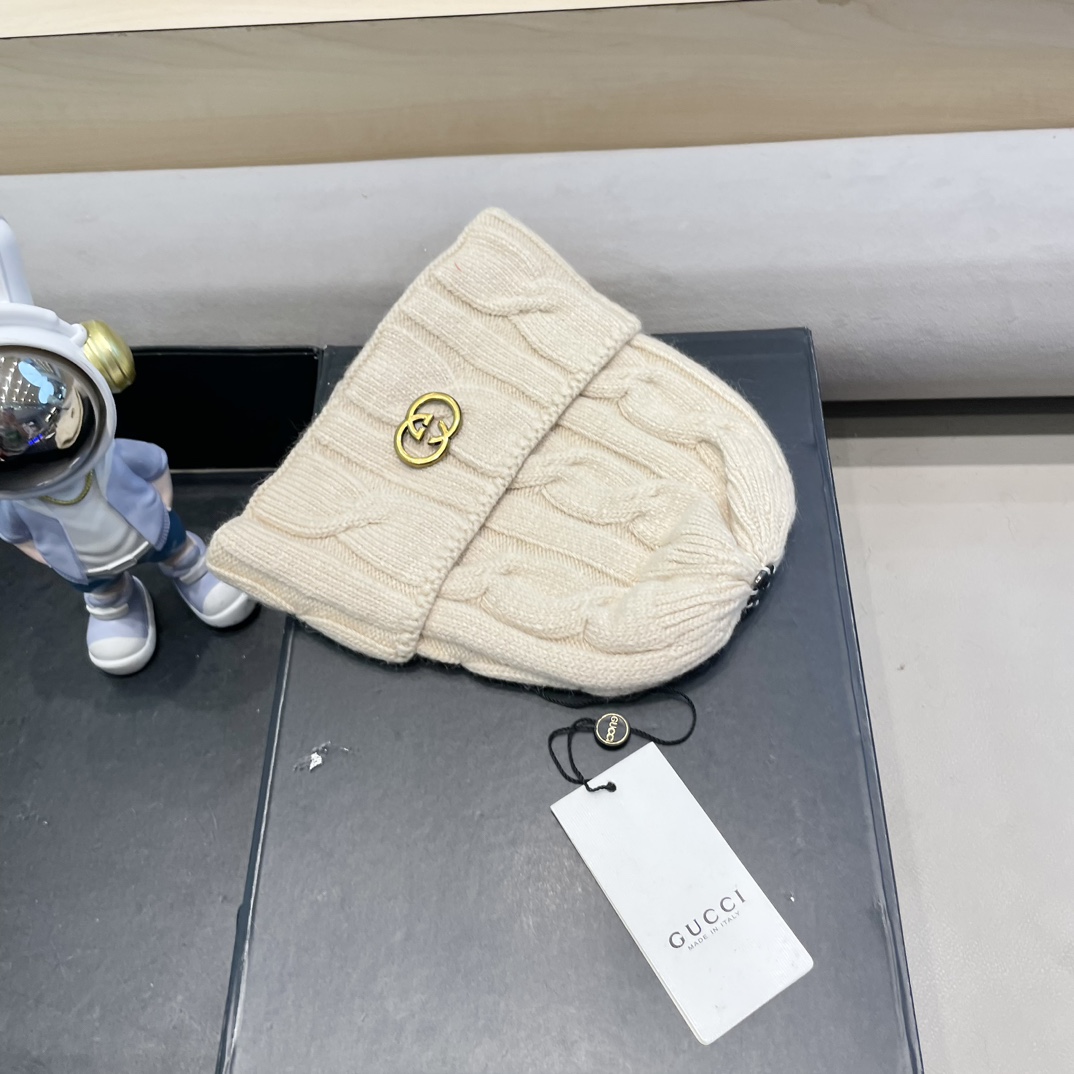   GUCCI古奇👒经典原单蒙口针织毛线帽，采用精选百羊毛面料，超高羊毛成份，‼️手感超柔软，弹性极佳，