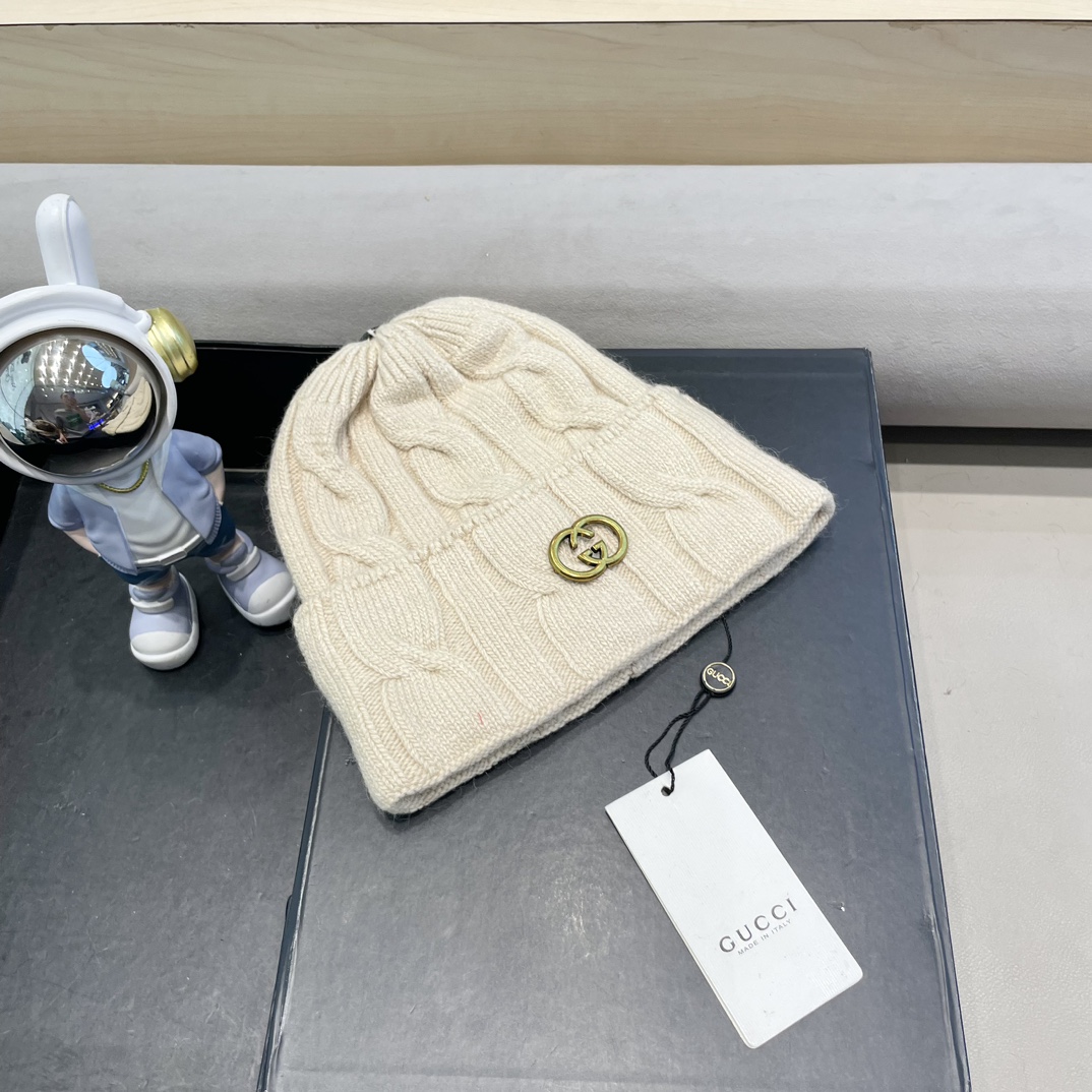   GUCCI古奇👒经典原单蒙口针织毛线帽，采用精选百羊毛面料，超高羊毛成份，‼️手感超柔软，弹性极佳，