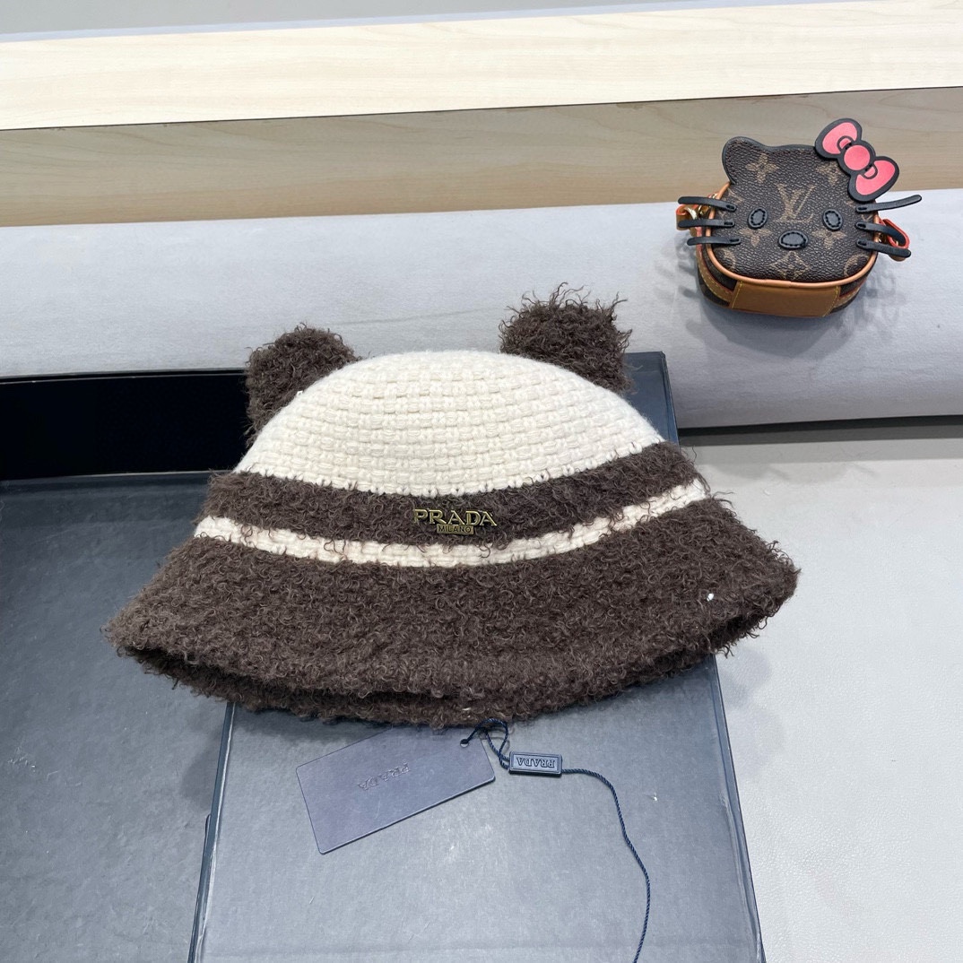 NO:216788,PRADA cute bear wool hat women winter hot stuff plush warm fur autumn and winter big head fisherman hat fisherman hat baseball hat knit hat, hat, prada, prada, espadrilles, hats19860909PRADA普拉达 可爱小熊毛线帽子女冬季爆款毛绒保暖毛毛秋冬大头围渔夫帽帽子渔夫帽棒球帽针织帽,帽子,prada,prada,espadrilles,hats,hat