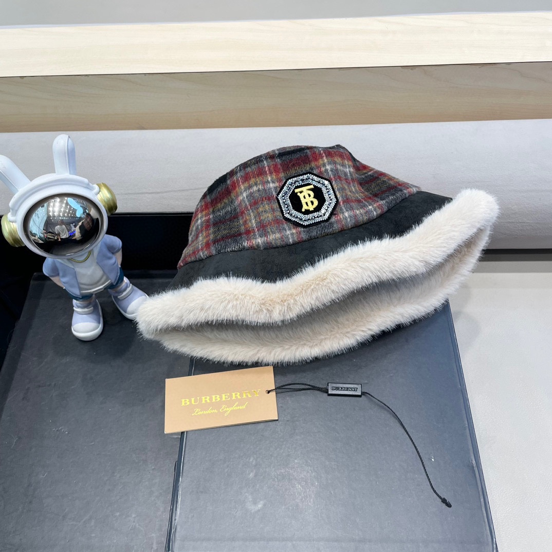 NO:216792,Burberry Burberry new retro plaid fisherman hat autumn and winter woolen thickened warm ear protection hat cold plush pot hat trendy hat fisherman hat baseball hat knit hat, hat, burberry, burberry, espadrilles, hats19860909巴宝莉Burberry新款复古格子渔夫帽秋冬季毛呢加厚保暖护耳帽防寒毛绒盆帽潮帽子渔夫帽棒球帽针织帽,帽子,burberry,burberry,espadrilles,hats,hat