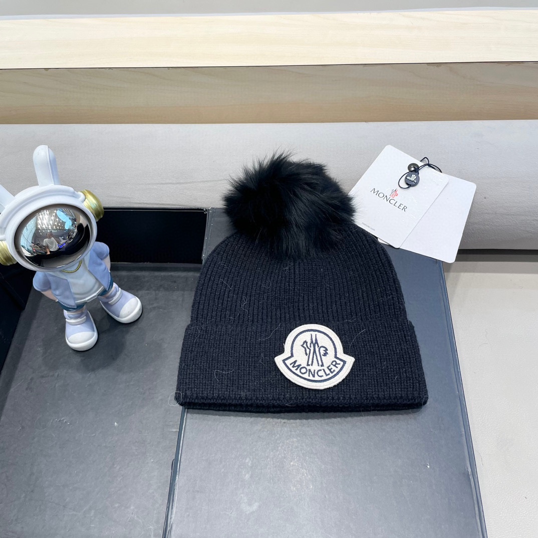 NO:216812,Moncler wool warm bright silk curly knitted hat Korean versatile ear protection real fox wool ball pullover hat women trendy hat fisherman hat baseball hat knit hat, hat, christian louboutin, espadrilles, hats19860909moncler毛保暖亮丝卷边针织帽韩国百搭护耳真狐狸毛球套头帽女潮帽子渔夫帽棒球帽针织帽,帽子,christian louboutin,espadrilles,hats,hat