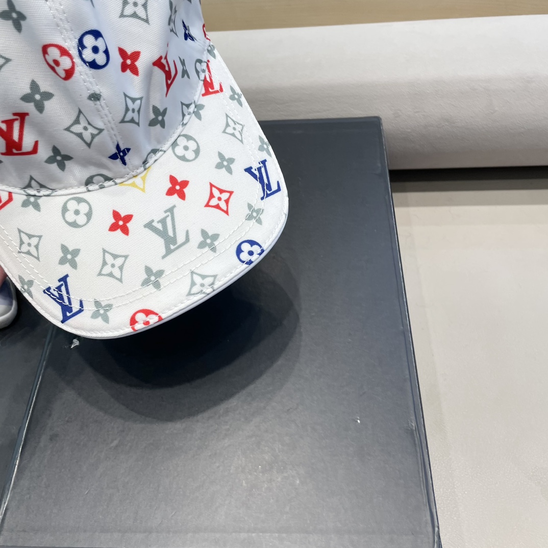  爆款强势回LV(路易威登)新款原单棒球帽，大V丝印，专柜11开模订制，原厂订制面料+头层牛皮，纯棉内里