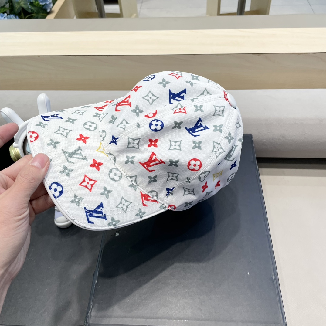  爆款强势回LV(路易威登)新款原单棒球帽，大V丝印，专柜11开模订制，原厂订制面料+头层牛皮，纯棉内里