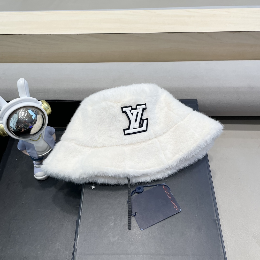 NO:216845,lv Louis Vuitton autumn and winter plush warmth thickened slim fisherman hat women casual versatile flat top hat niche cute basin hat trendy hat fisherman hat baseball hat knit hat, hat, louis vuitton, louis vuitton, espadrilles, hats19860909lv路易威登秋冬款毛绒保暖加厚显瘦渔夫帽子女休闲百搭平顶帽小众可爱盆帽潮帽子渔夫帽棒球帽针织帽,帽子,louis vuitton,louis vuitton,espadrilles,hats,hat