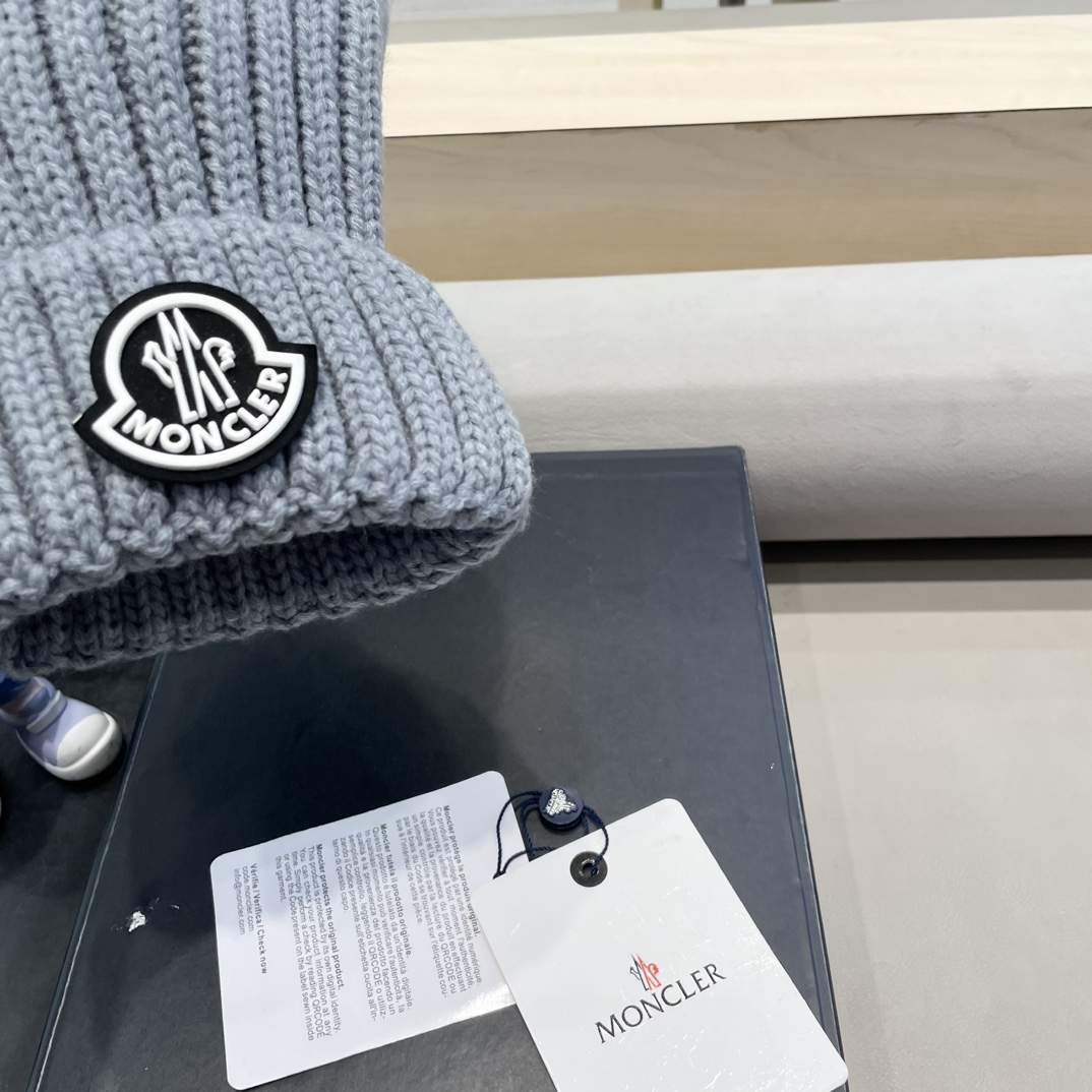 moncler针织帽秋冬新款帽子女士毛线帽仿狐狸毛球球帽假毛球加厚保暖帽子