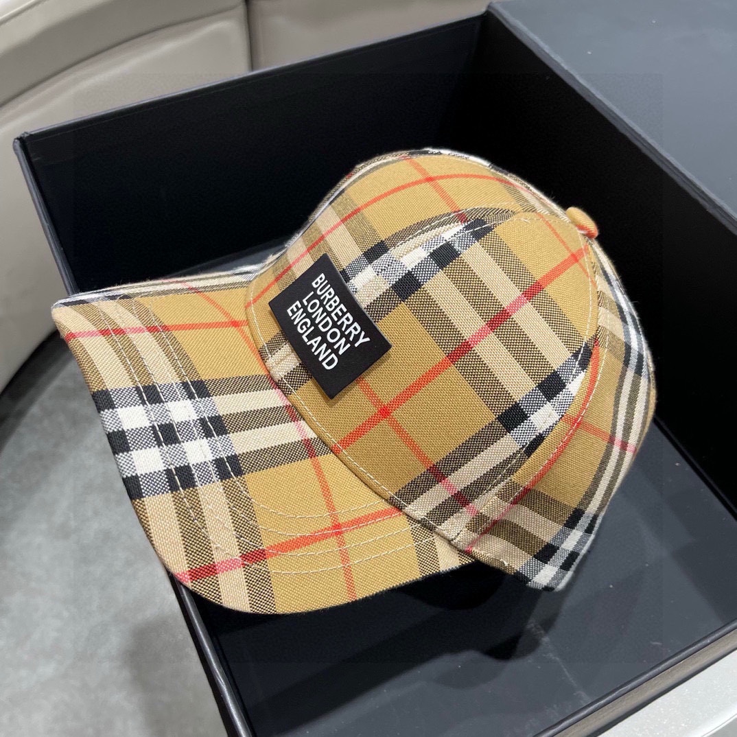  Burberry（巴宝莉）棒球帽，渔夫帽原单棒球帽， 专柜热卖款，暗纹骑士，11开模订制，帆布面料，纯