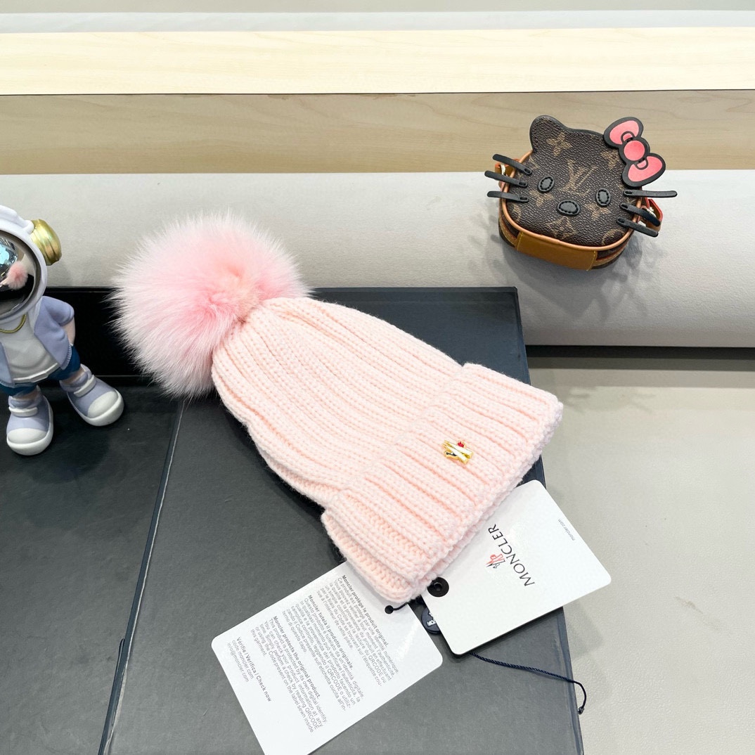   moncler迪丽热巴同款黑色毛球针织年新款百搭防寒保暖毛线帽子冷帽