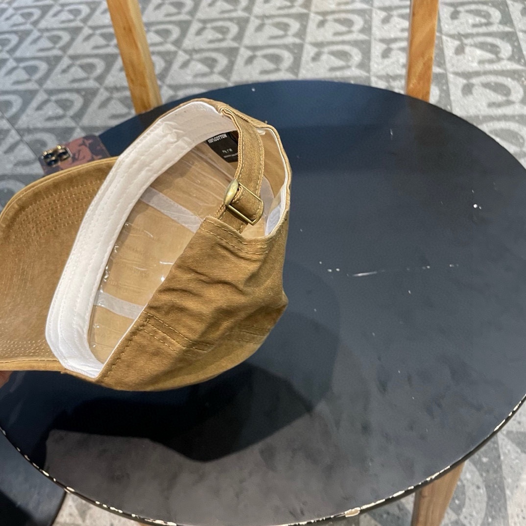  Prada普拉达2025早春新款大牌款棒球帽，经典款男女通用