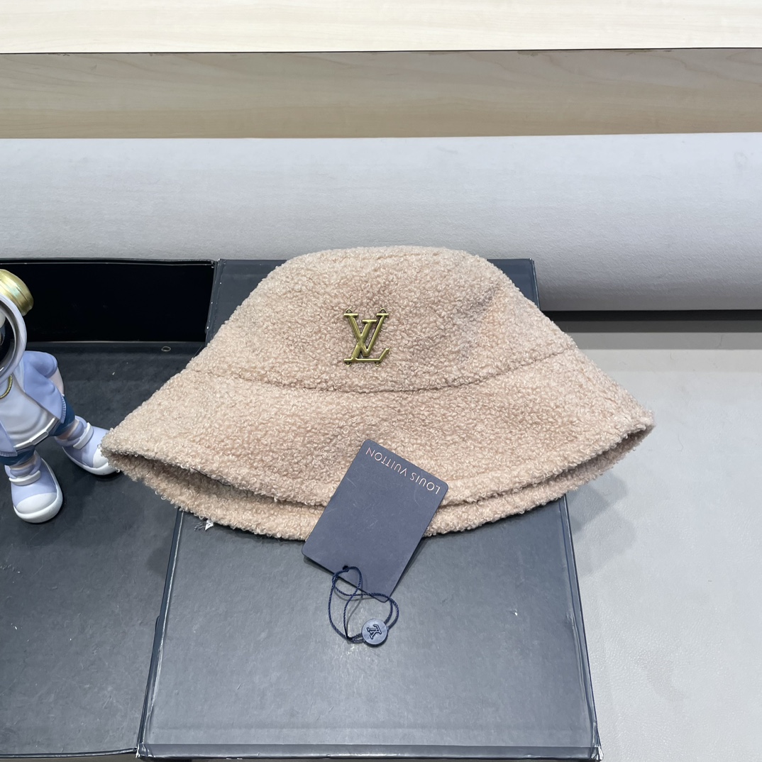 lv 秋冬新款羊羔毛渔夫帽，休闲跑量款，头围57cm