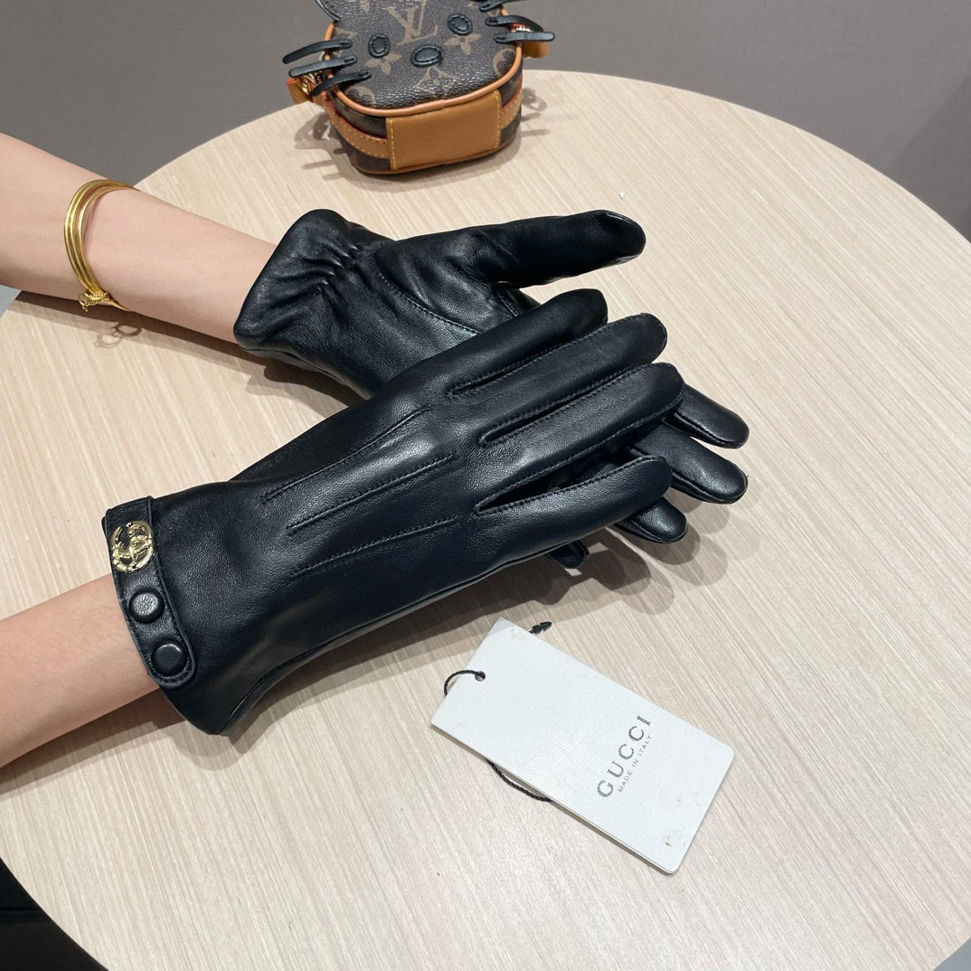 Stylish Gucci Women’s Shearling Gloves: Warm, Fashionable, and Cozy for Autumn/Winter - 图片 4