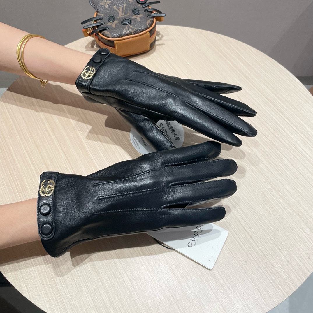 Stylish Gucci Women’s Shearling Gloves: Warm, Fashionable, and Cozy for Autumn/Winter - 图片 3
