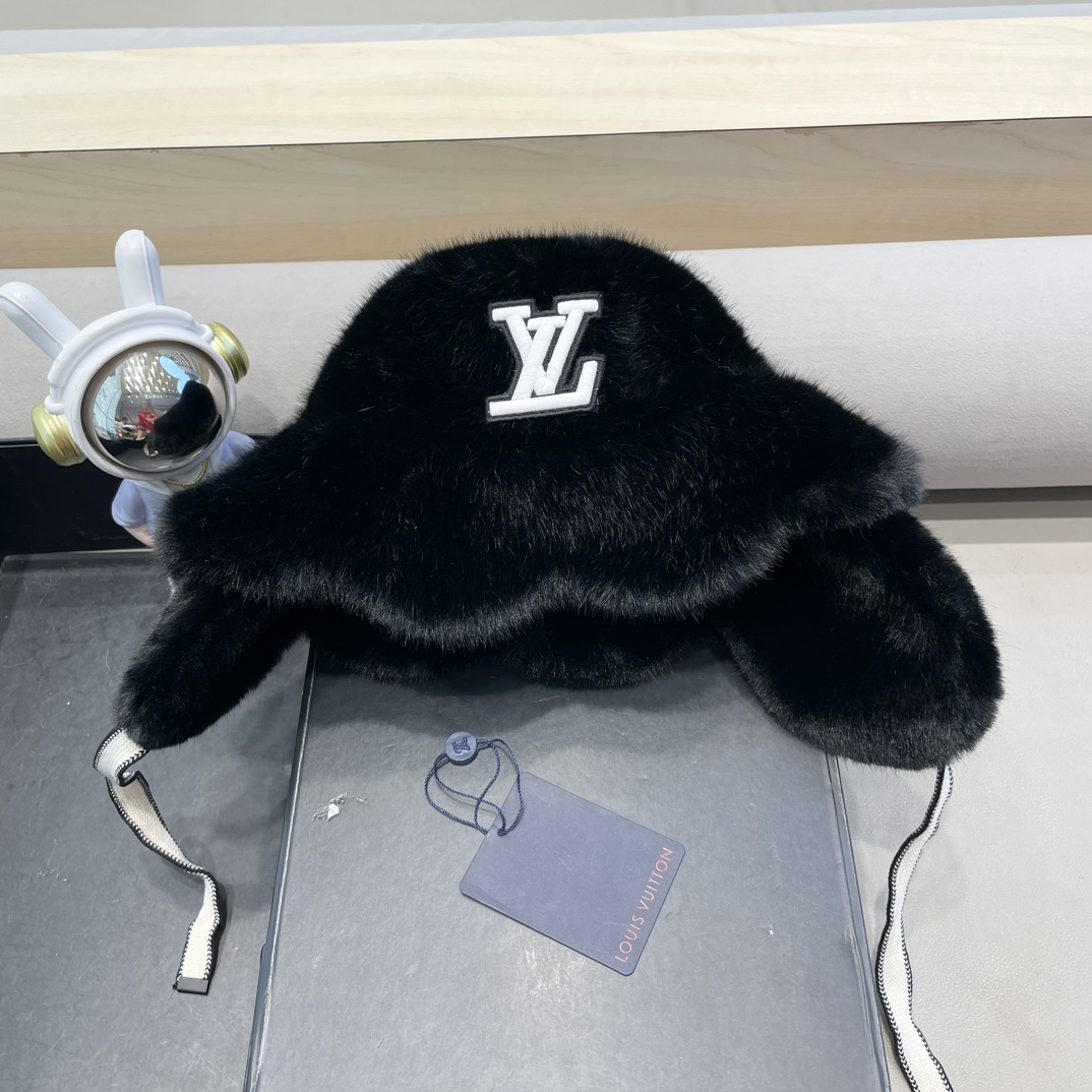 NO:217181,lv Louis Vuitton Korea new product high quality imitation mink white fisherman hat women winter big head flange plush hat cold protection ear protection Lei Feng hat fisherman hat baseball hat knit hat, hat, louis vuitton, louis vuitton, espadrilles, hats19860909lv路易威登韩国新品高品质仿貂毛白色渔夫帽女冬大头围毛绒帽防寒护耳雷锋帽帽子渔夫帽棒球帽针织帽,帽子,louis vuitton,louis vuitton,espadrilles,hats,hat