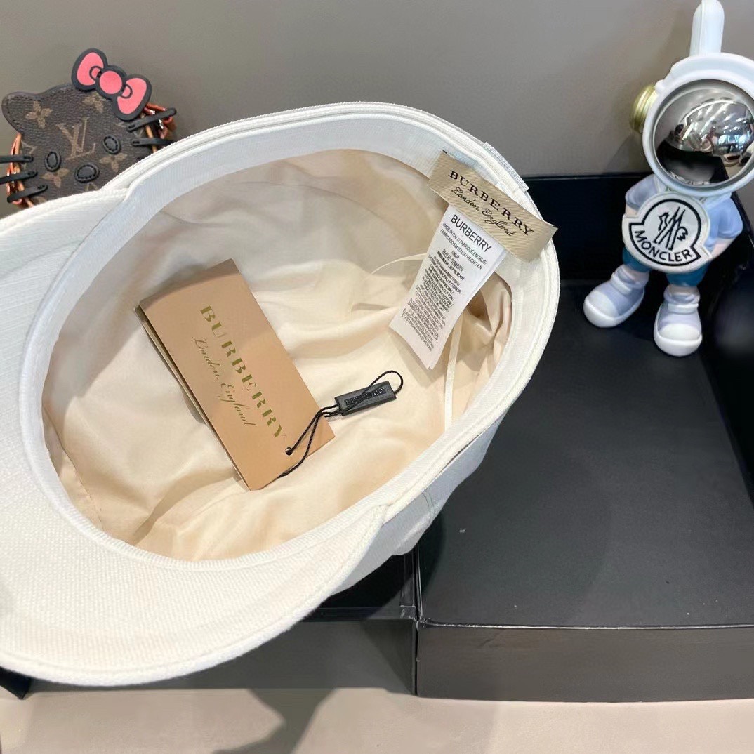 巴宝莉Burberry 2024早春新款高档军帽，火爆款，精美预热，采用高端帽底，外单品质，超百搭的，高