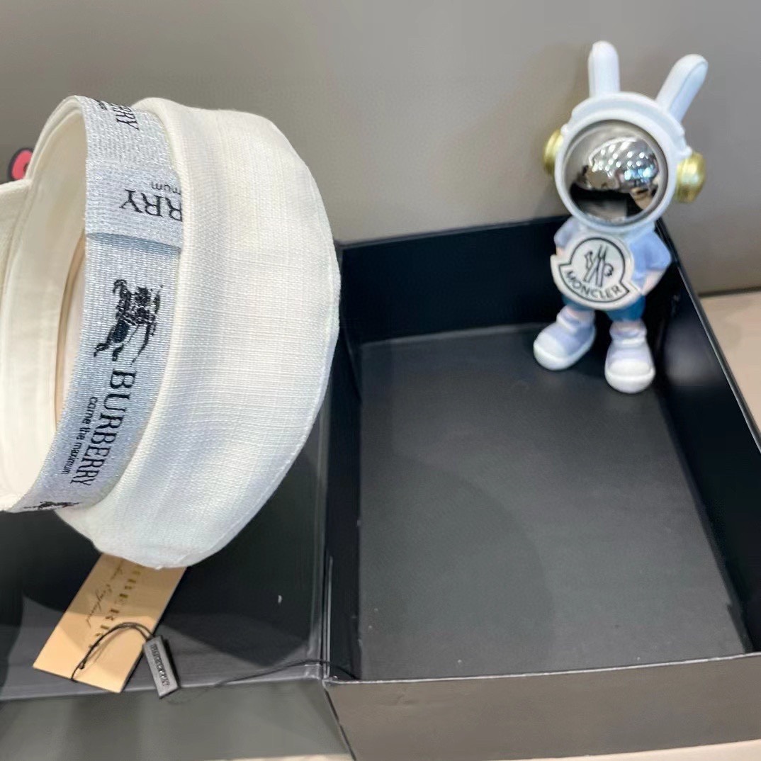 巴宝莉Burberry 2024早春新款高档军帽，火爆款，精美预热，采用高端帽底，外单品质，超百搭的，高