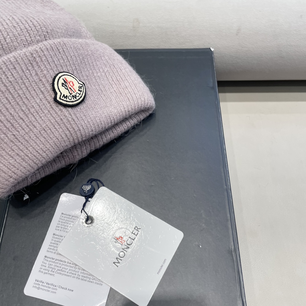 moncler【官网正品】蒙口米色针织帽男女秋冬季毛线帽百搭显脸小保暖冷帽