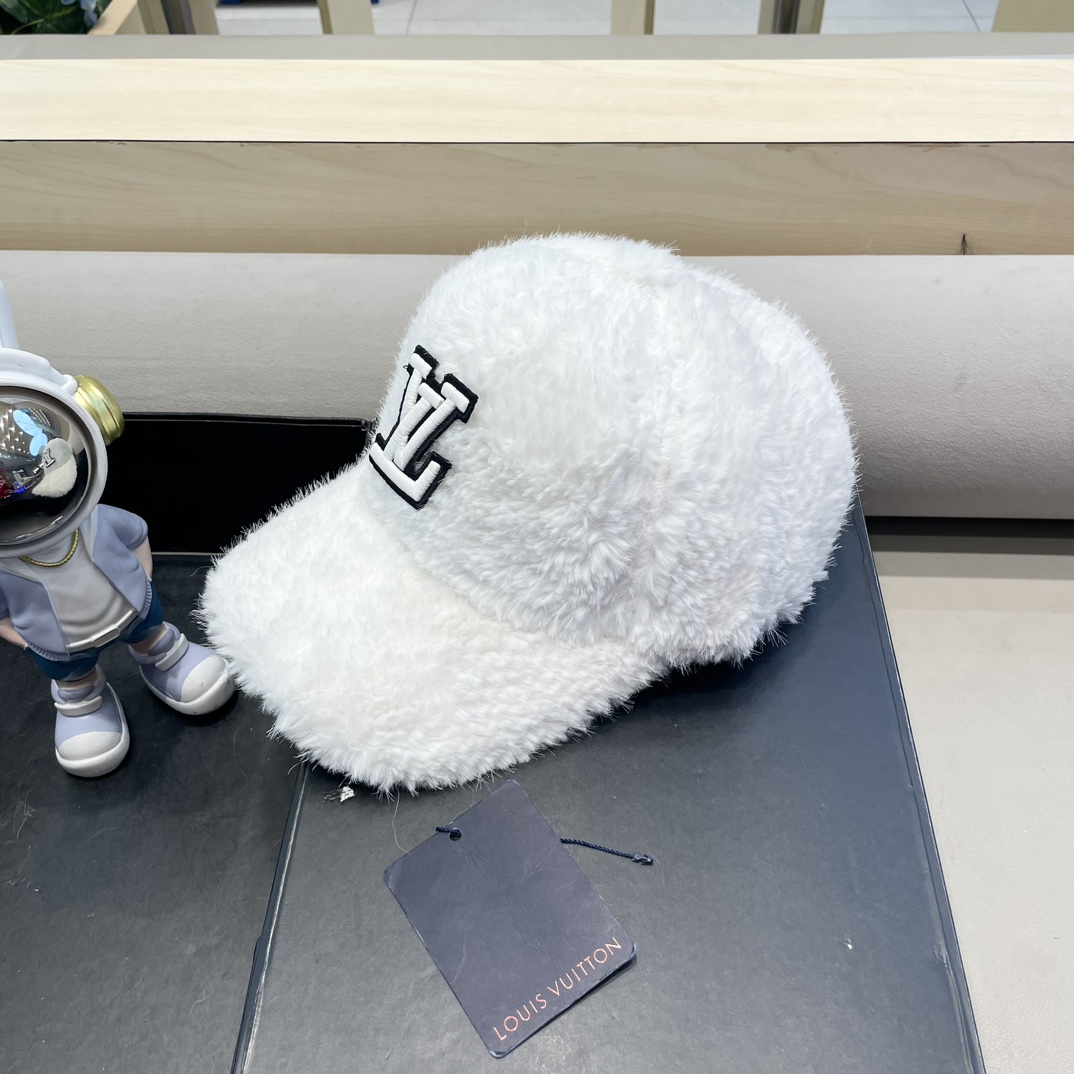LV路易威登兔毛棒球帽女秋冬韩国网红百搭保暖毛绒鸭舌帽子潮