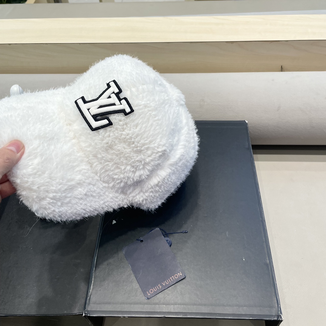 LV路易威登兔毛棒球帽女秋冬韩国网红百搭保暖毛绒鸭舌帽子潮