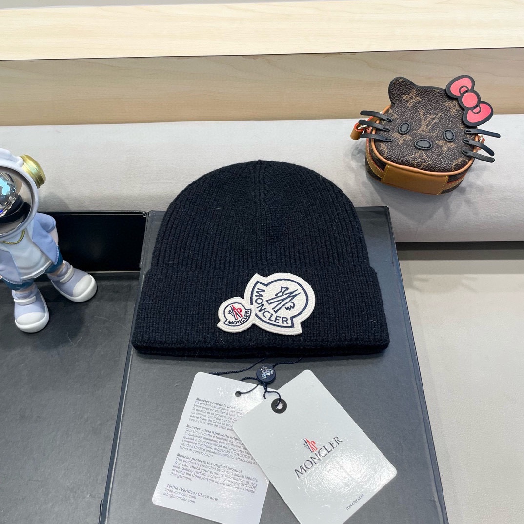 NO:217929,Moncler official website latest double LOGO silhouette knit hat, with dust bag on the cover counter, anti-counter label internal standard wash water mark, especially popular, using selected wool hats, fisherman hats, baseball hats, knit hats, hats, christian louboutin, Moncler, espadrilles, hats19860909蒙口Moncler官网最新双LOGO蒙口针织帽,配蒙口专柜防尘袋,防伪标签内标洗水标齐全,特别火爆,采用精选毛线帽子渔夫帽棒球帽针织帽,帽子,christian louboutin,Moncler,espadrilles,hats,hat