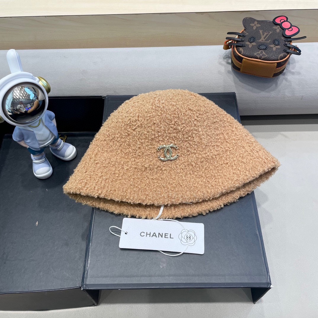 NO:217941,【CHANEL Chanel】New early autumn irregular knitted small bucket hat fisherman hat classic men and women ~ versatile casual hat fisherman hat baseball hat knit hat, hat, chanel, chanel, espadrilles, hats19860909【CHANEL香奈儿】新款早秋不规则针织小桶帽渔夫帽 经典男女款～百搭休闲帽子渔夫帽棒球帽针织帽,帽子,chanel,chanel,espadrilles,hats,hat