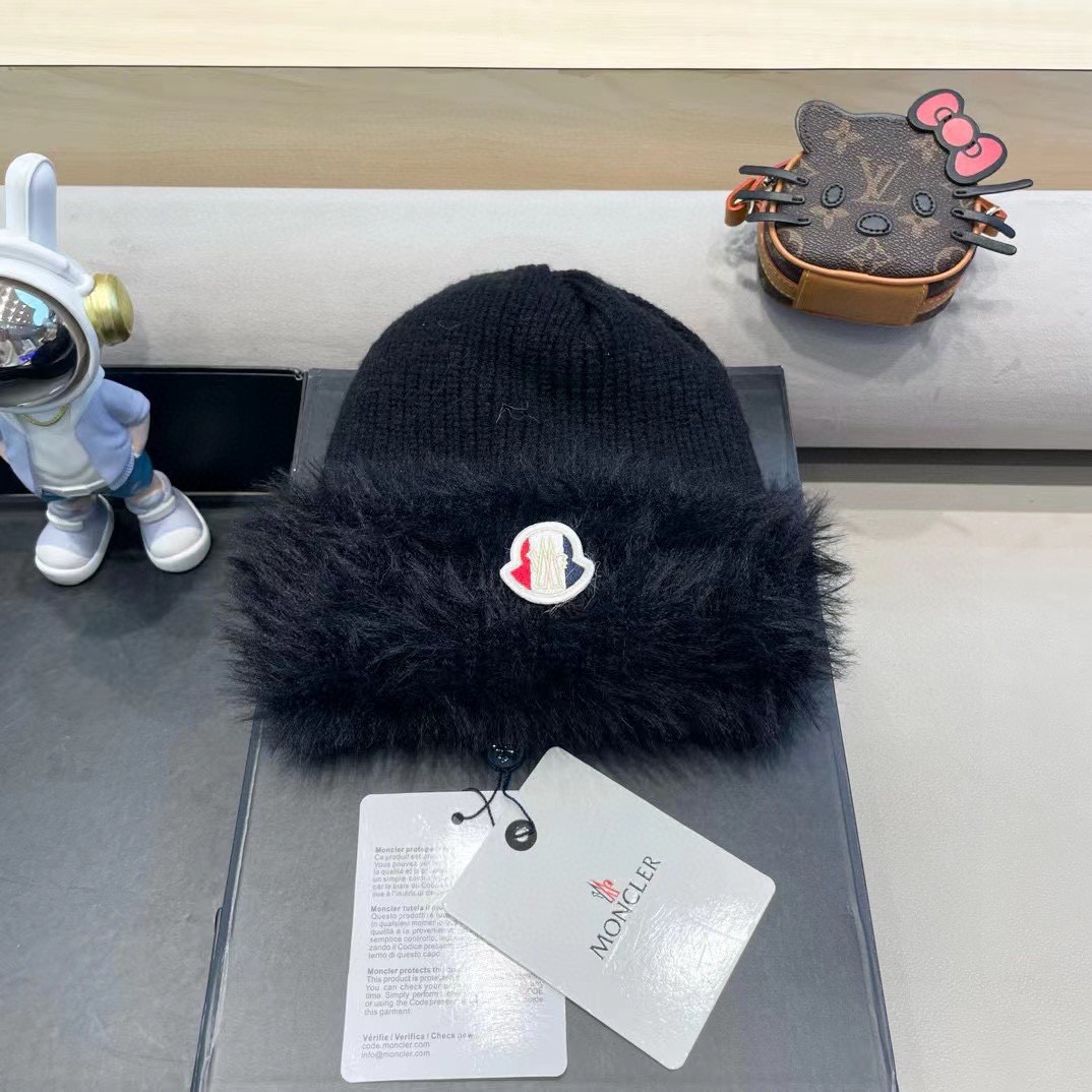 NO:217956,Moncler plush hat brim knitted hat for women in autumn and winter versatile wool hat warm ear protection Korean version versatile face showing small trendy hat fisherman hat baseball hat knitted hat, hat, christian louboutin, espadrilles, hats19860909moncler毛绒帽檐针织帽子女秋冬季百搭毛线帽保暖护耳韩版百搭显脸小潮帽子渔夫帽棒球帽针织帽,帽子,christian louboutin,espadrilles,hats,hat