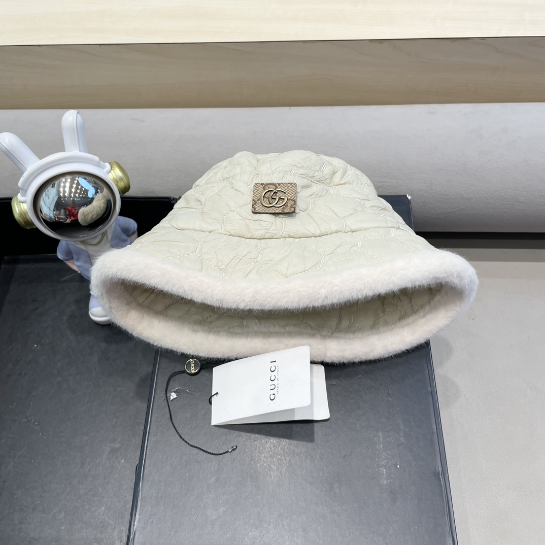 NO:217986,Gucci hat women's Korean style versatile autumn and winter warm Japanese fisherman hat black face small bucket hat washbasin hat ear protection hat fisherman hat baseball hat knit hat, hat, gucci, espadrilles, hats19860909Gucci 帽子女韩版百搭秋冬保暖日系渔夫帽黑色显脸小水桶帽遮脸盆帽护耳帽子渔夫帽棒球帽针织帽,帽子,gucci,espadrilles,hats,hat